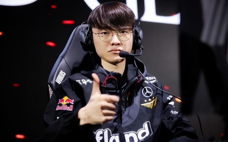 四位选手的 四位选手的